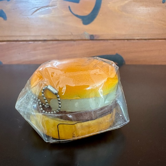 Hamburger Squishy Keychain - Picture 2 of 5
